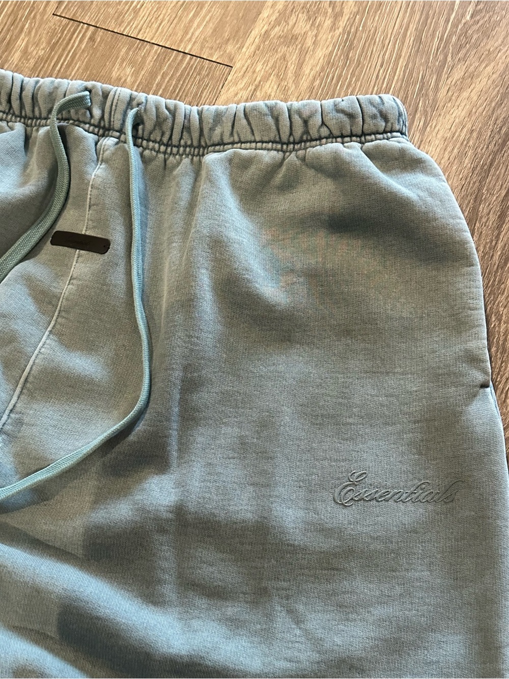 New without tags fear of gods mens wide leg sweatpants size l